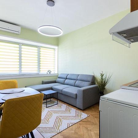 1Bdr Flat In Center Of Sofia Vitoshka Blvd公寓 外观 照片
